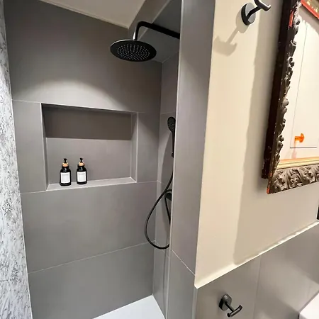 Borgo35 بيت ضيافة بارما
